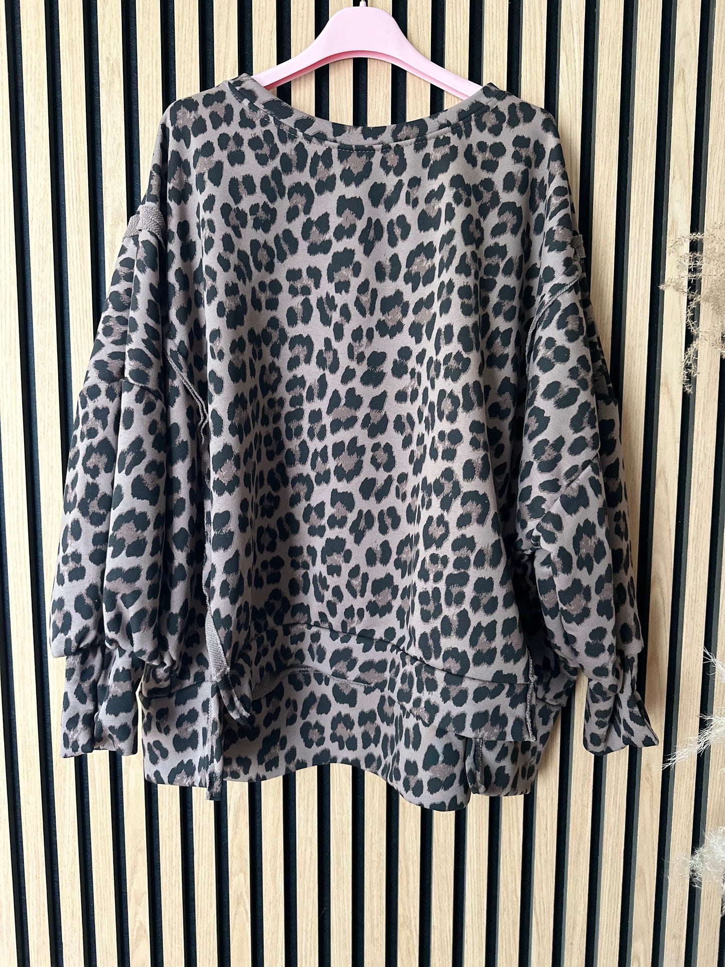 Oversize Leo Sweater