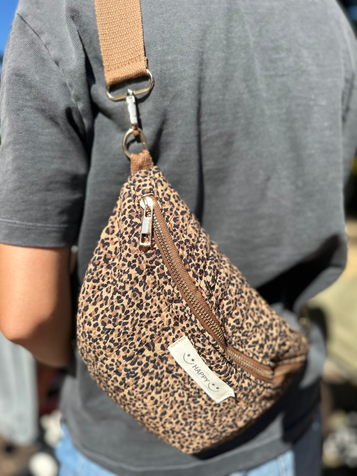 Crossbody Tasche LEO | Happy Edition