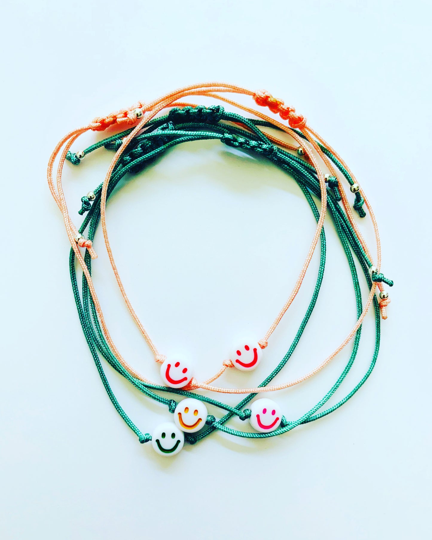 Smileyarmband Makramee - versch. Versionen