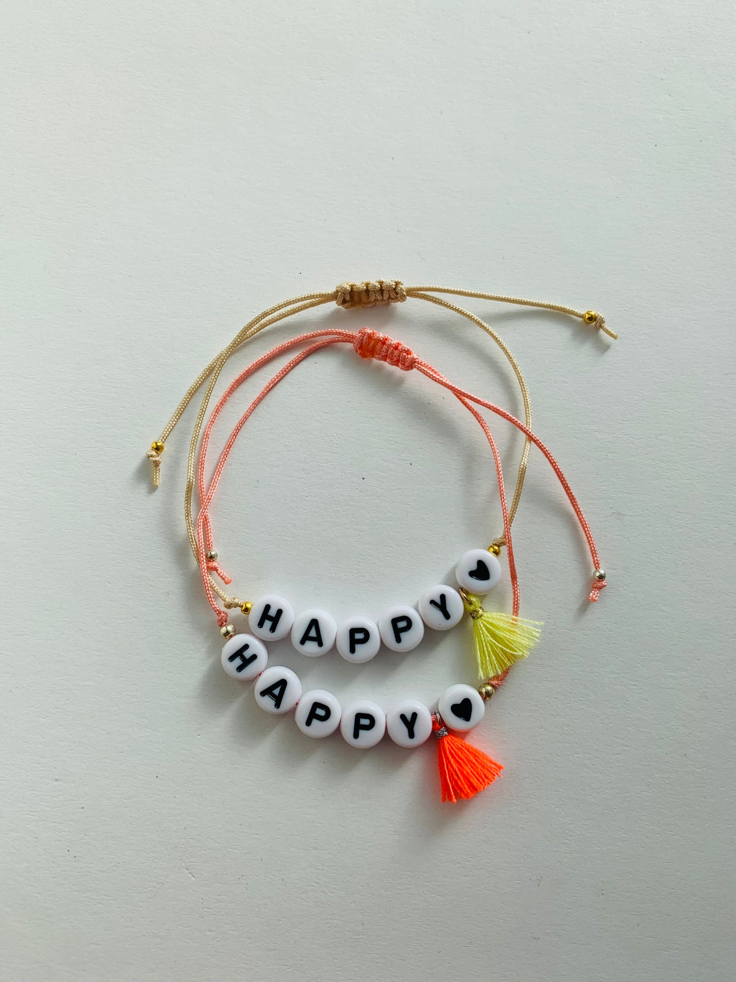 Makrameearmband HAPPY