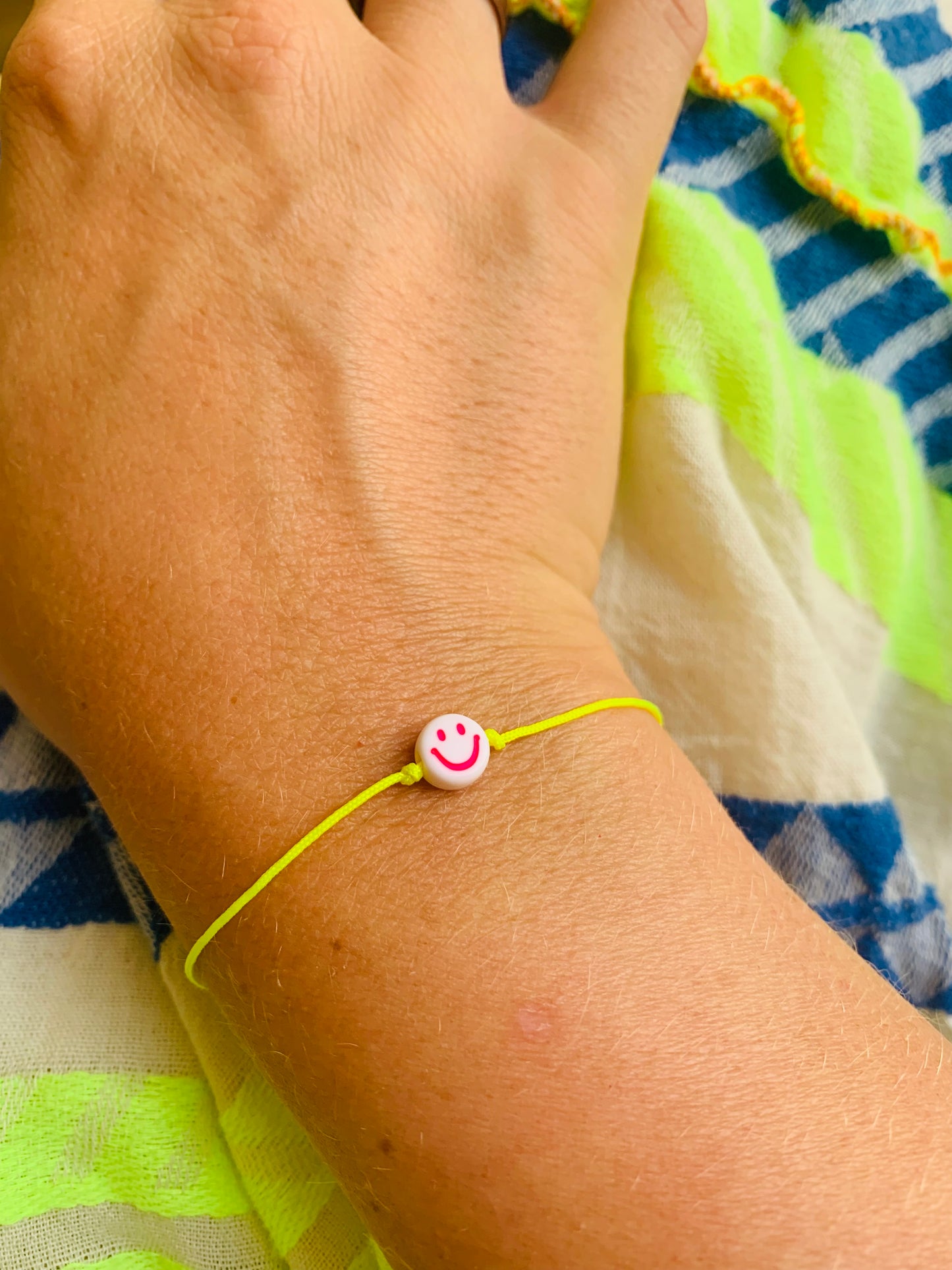 Smileyarmband Makramee - versch. Versionen