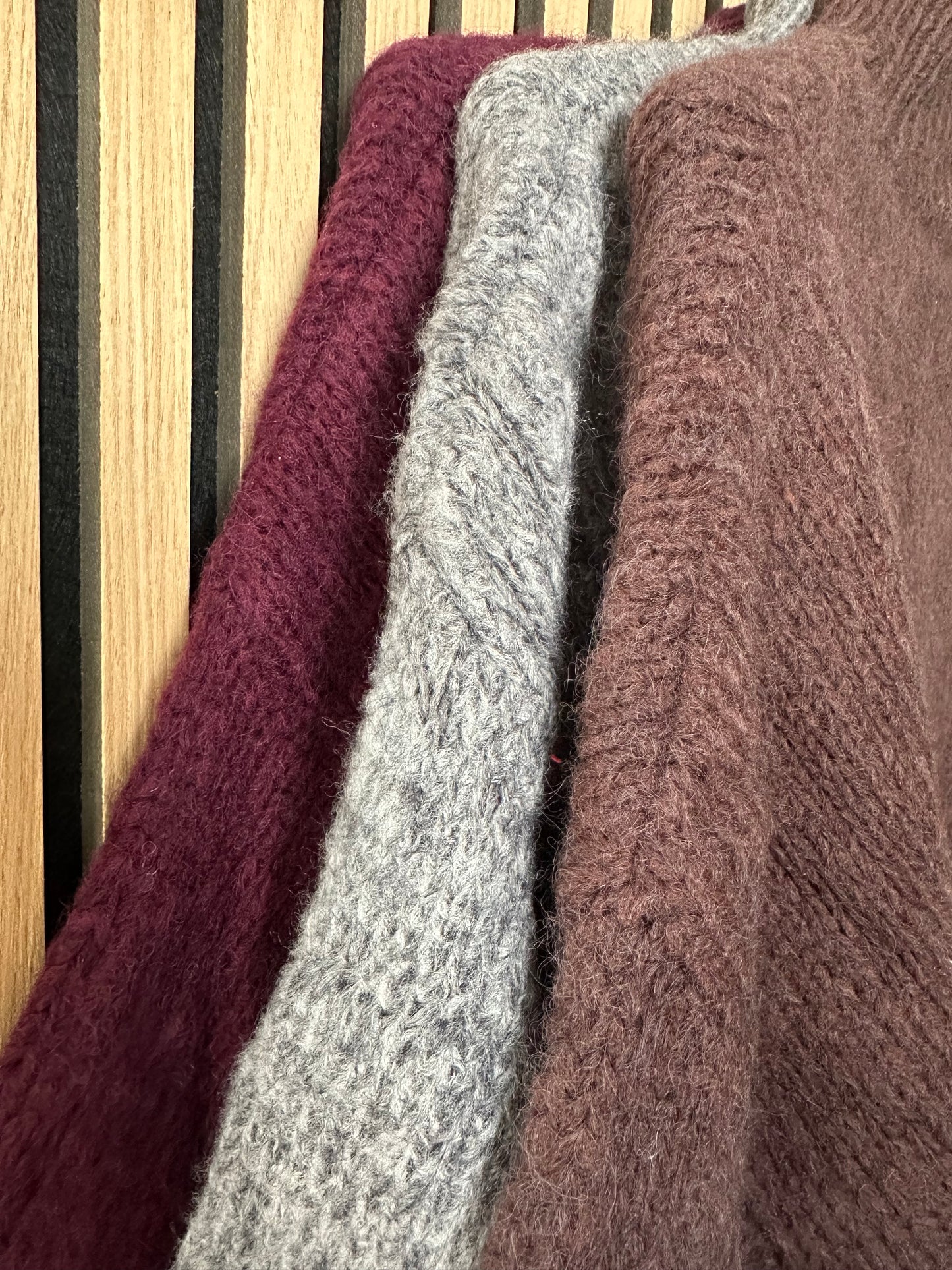 Flauschiger Stehkragen Pullover