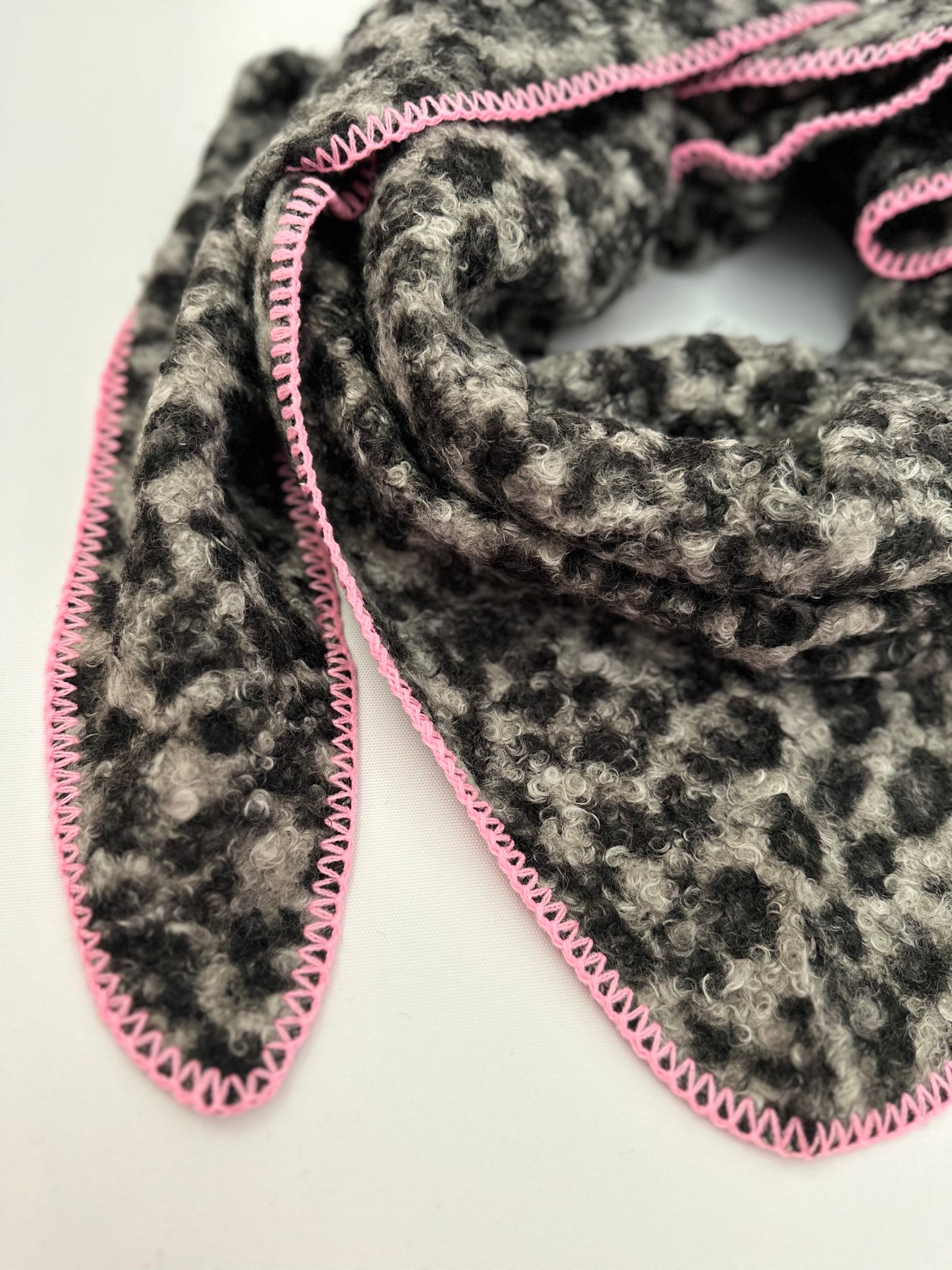 kuscheliger Dreiecksschal