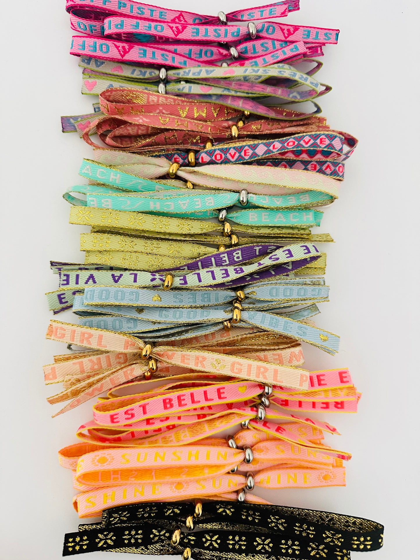 Statement-Armbänder
