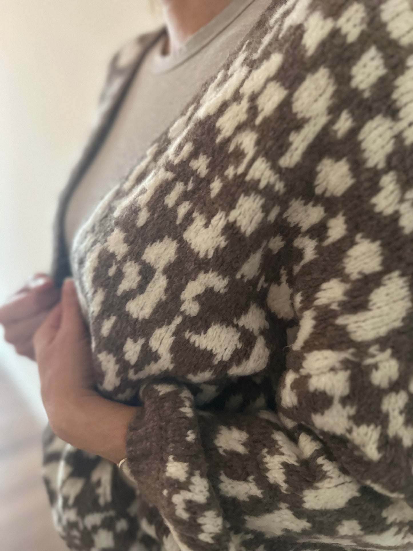 Cardigan Leo Love