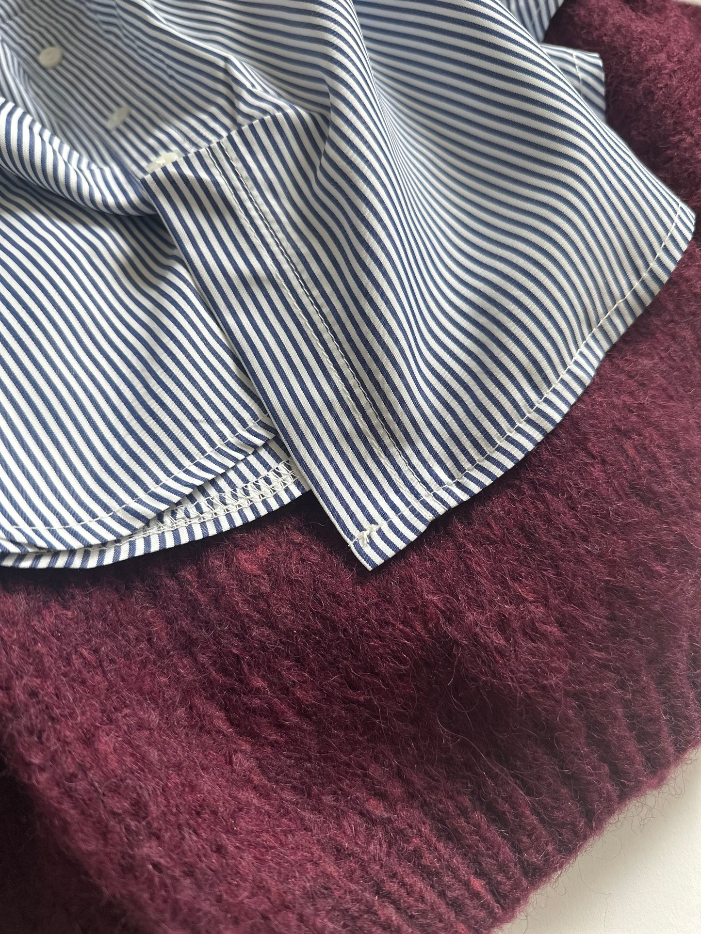 Stehkragenpulli + Unterrock