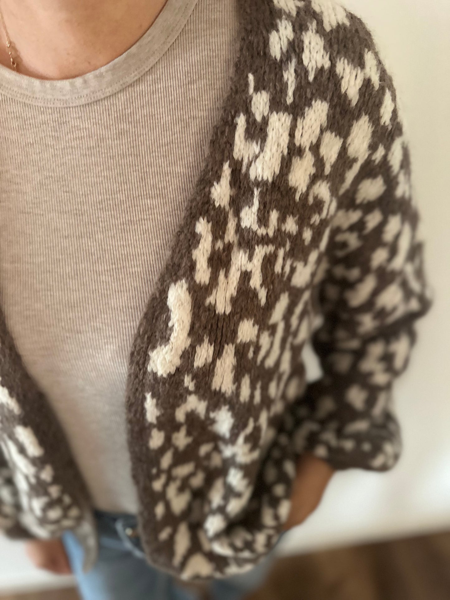 Cardigan Leo Love