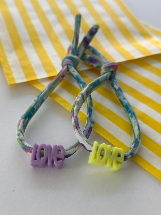 Stoffarmband Love