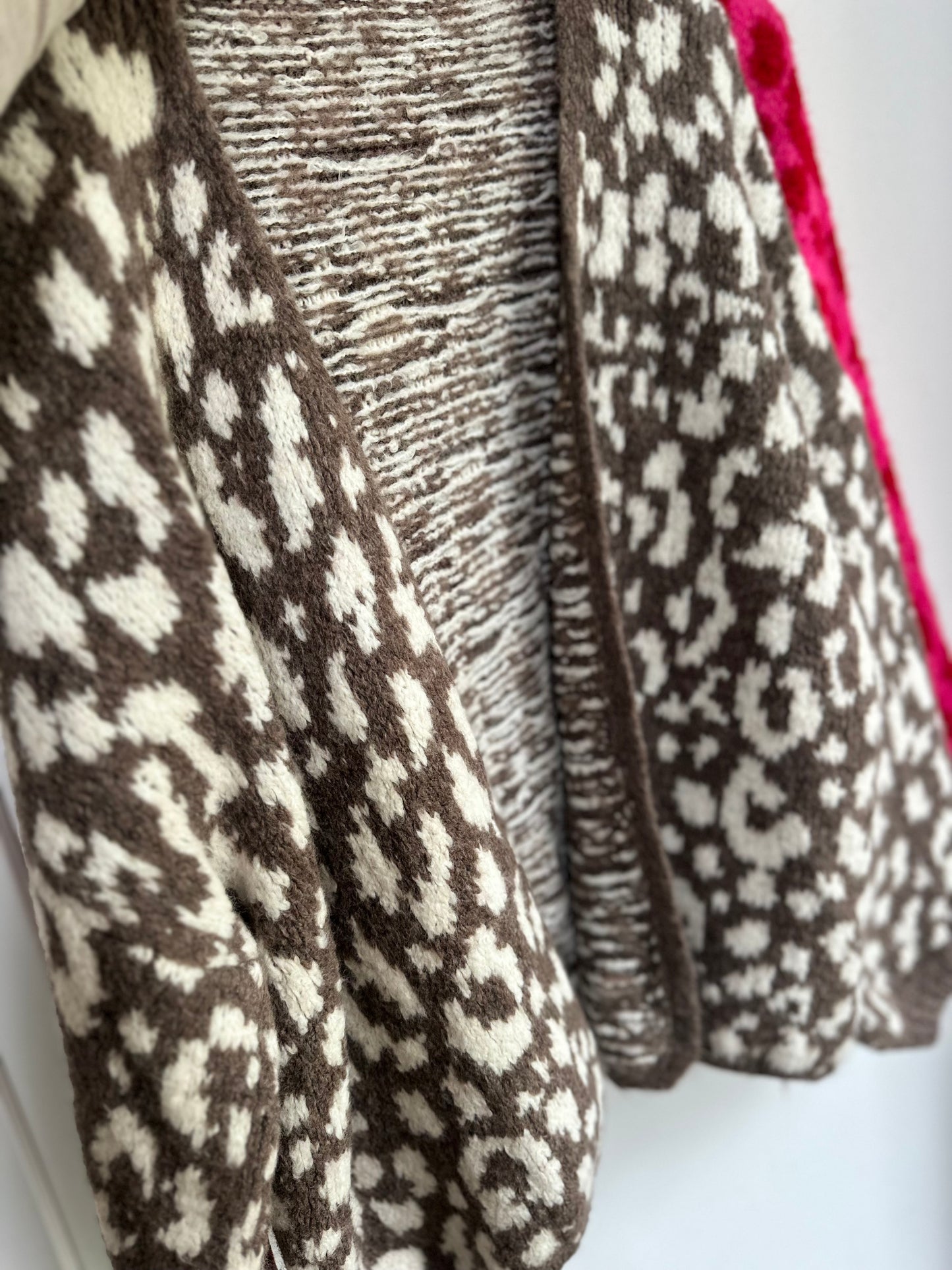 Cardigan Leo Love