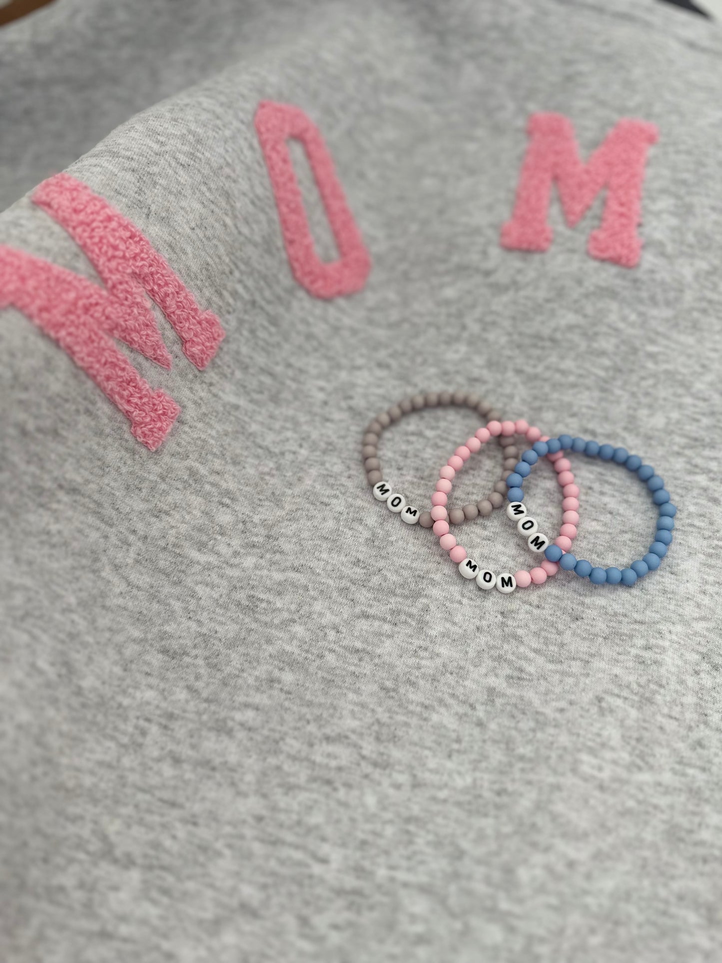 Sweater MOMMY + Armband