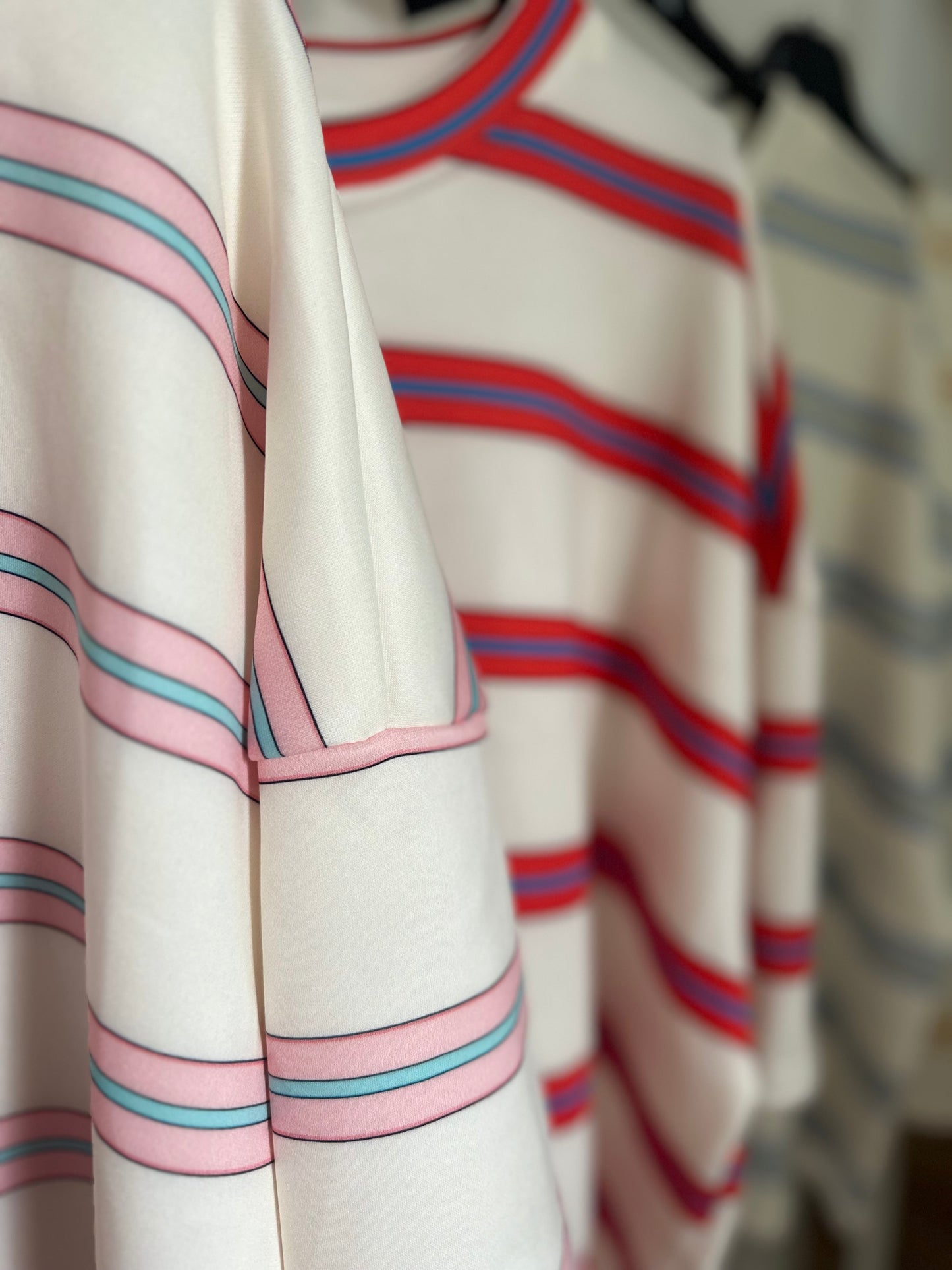 Gestreiftes Oversize-Shirt - 4 Farben