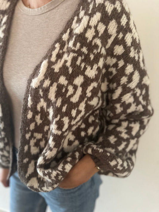 Cardigan Leo Love