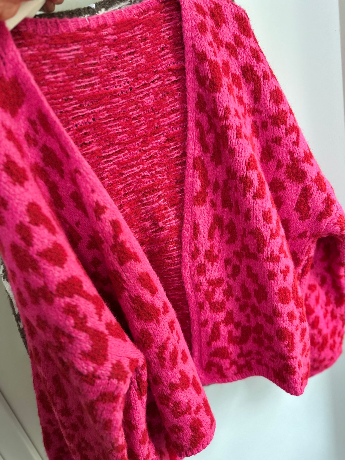 Cardigan Leo Love